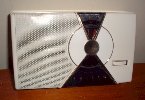 Philco T7-126 Transistor (1955)