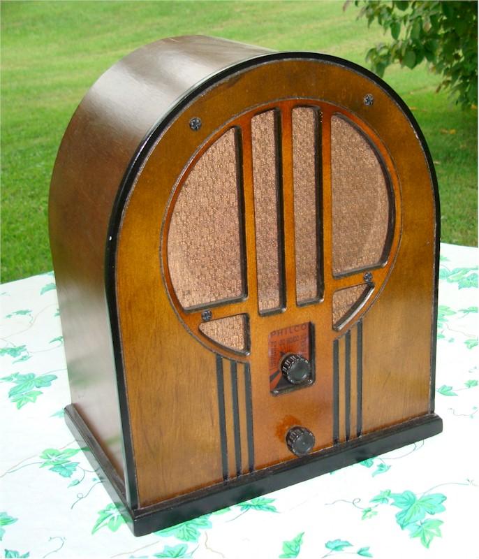Philco 84-B Cathedral (1934)