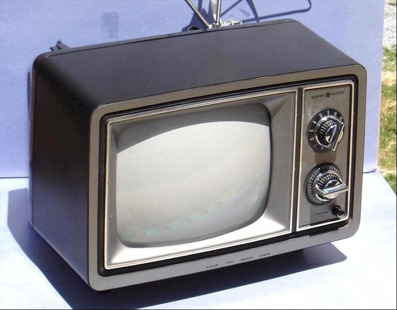 General Electric 73-D-221206 Television