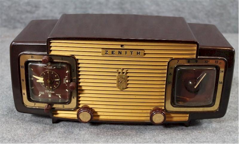 Zenith L622 Clock Radio