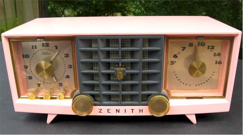 Zenith Z519-V Clock Radio (1955)