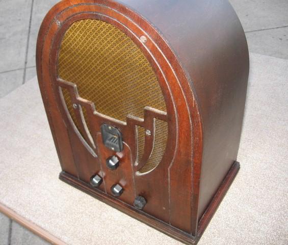 Philco 60 Cathedral
