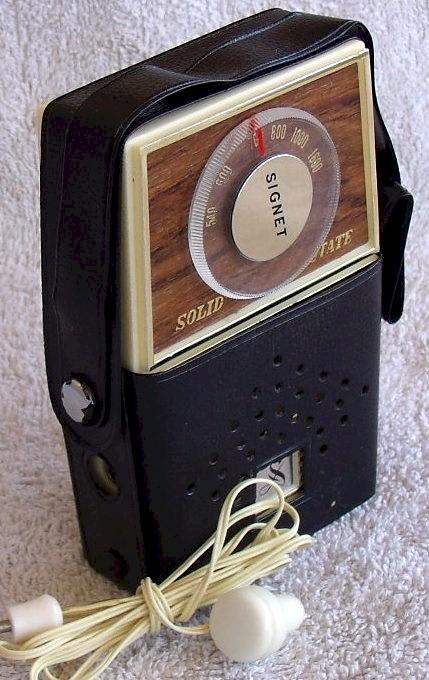 Signet Pocket Transistor Radio G018 (late 60s)