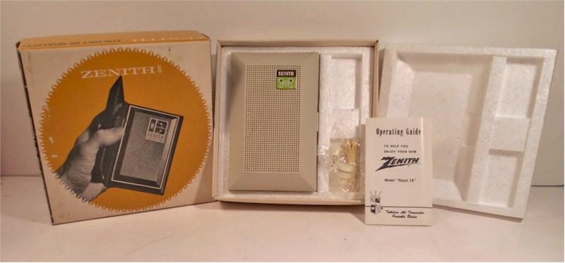 Zenith Royal R16L2 Transistor (1960s)