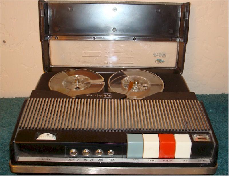 RCA Portable Reel to Reel Recorder (1960s)