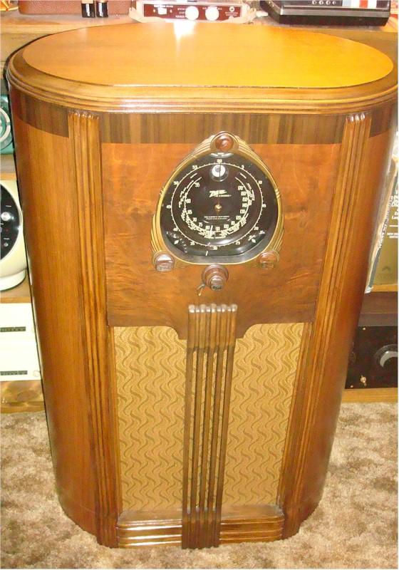 Zenith 9-S-263 Oval Console (1938)
