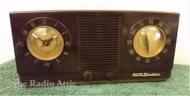 RCA 2-C-521 Clock Radio (1952)
