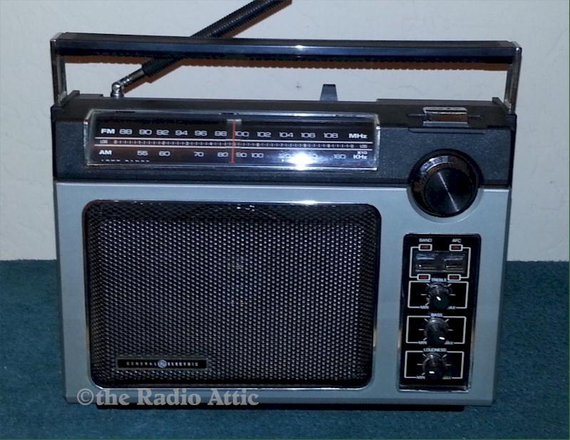 General Electric 7-2880B "Super Radio" (1979)