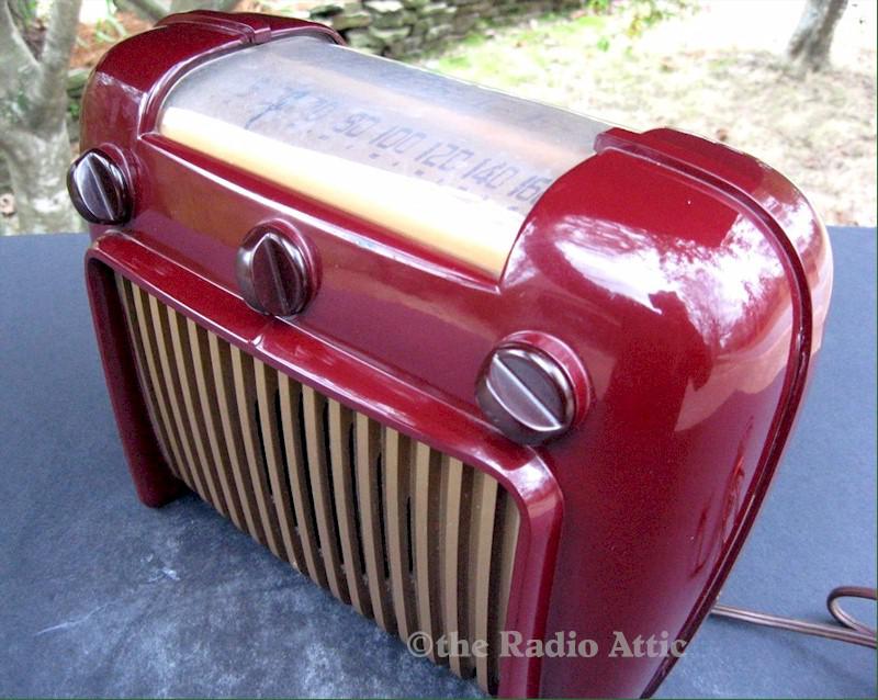 Crosley 56-TD "Duette" Portable (1947)