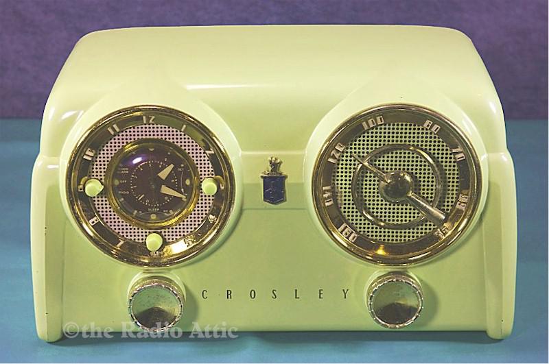 Crosley D-25CE "Dashboard" Clock Radio (1951)