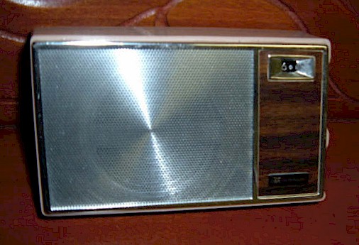 Bradford 12 Transistor Radio