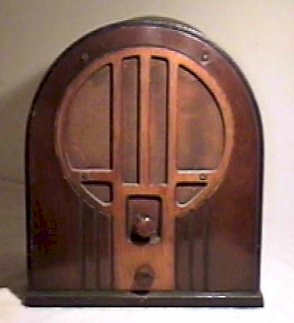 Philco 84 Cathedral (1934)