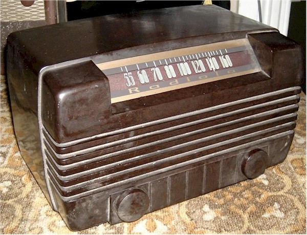 Radiola 61-8 (1947)