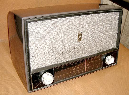 Zenith AM/FM