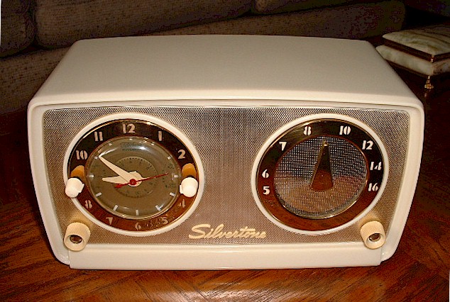 Silvertone Clock Radio