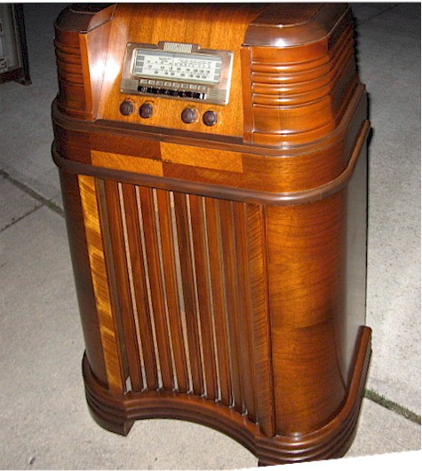 Philco 39-31 Console (1939)