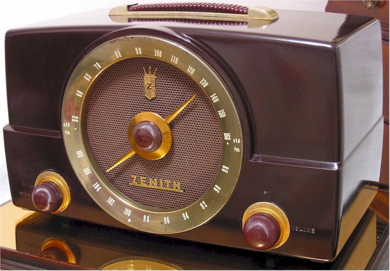 Zenith K725 AM/FM (1953)