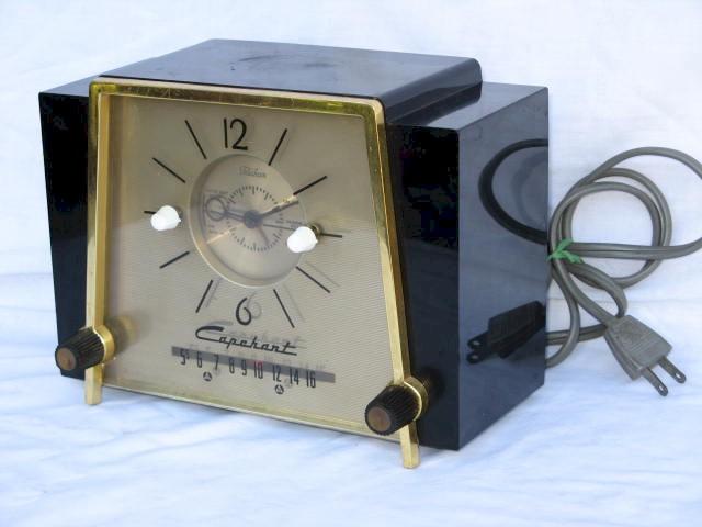 Capehart C14 Clock Radio