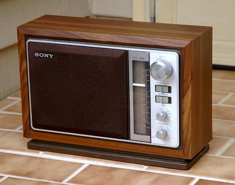 Sony ICF-9740W (1978)