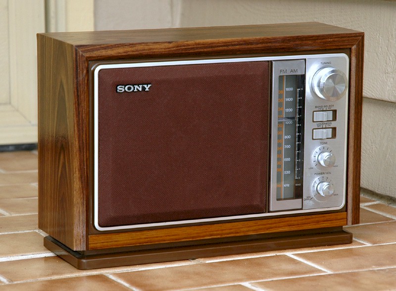 Sony TFM-9740W (1978)