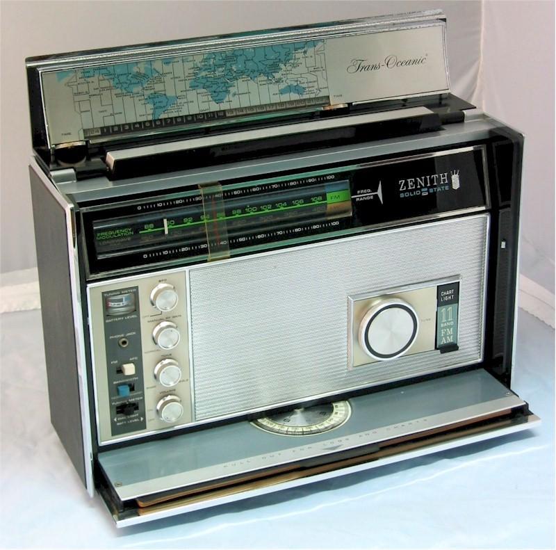 Zenith Trans-Oceanic Royal 7000 (1969) 