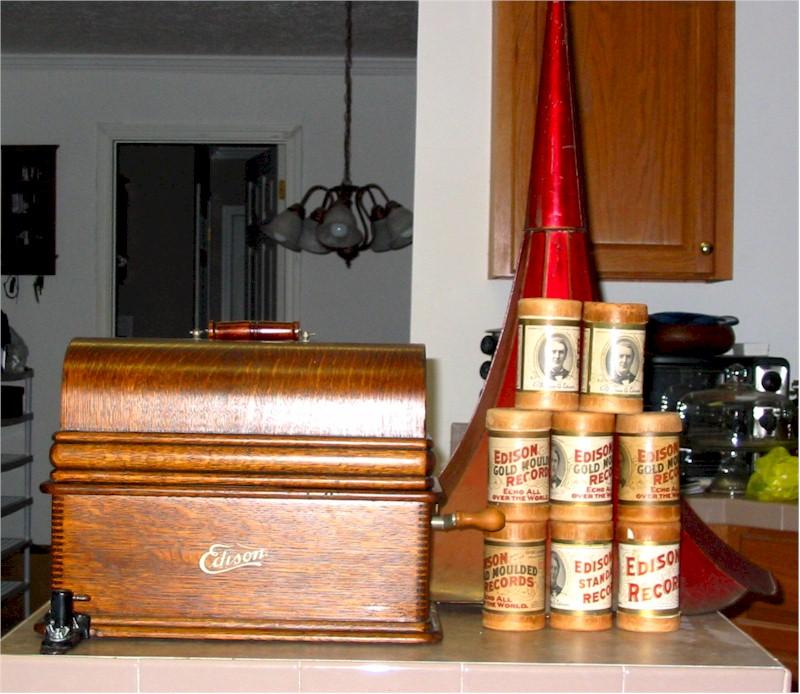 Edison Home Phonograph with Morning Glory Horn (1906)