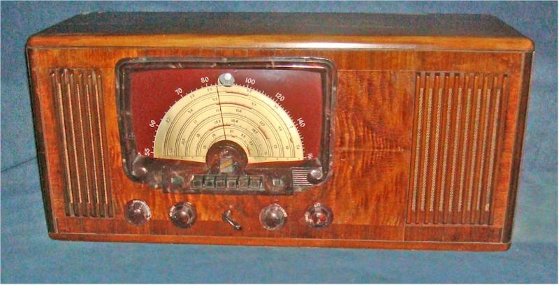 Midwest Radio Q-16 (1939)