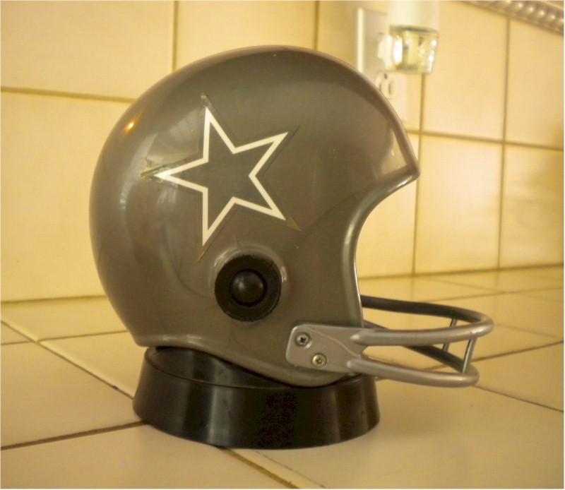 Dallas Cowboys Helmet Radio (1973)
