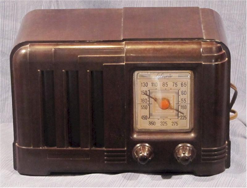 Lafayette Table Radio (1930s)