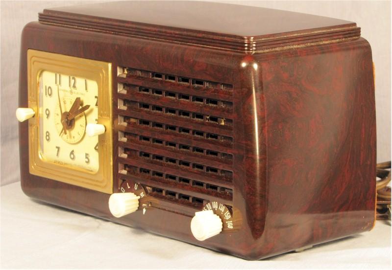 General Electric 50 Clock Radio (1948)