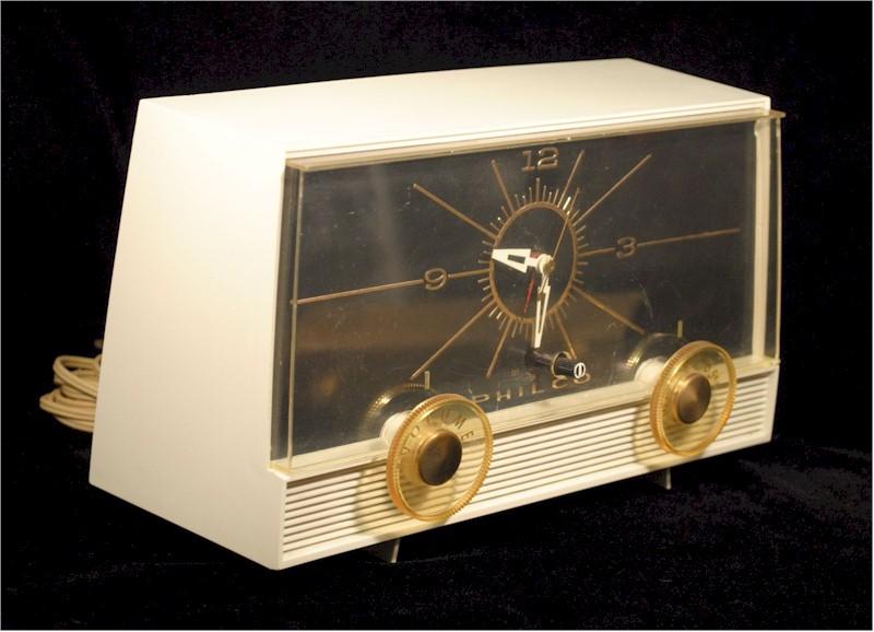 Philco L790 Clock Radio