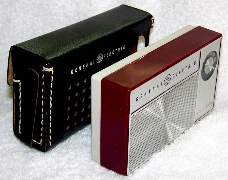 General Electric P1760 Pocket Transistor (1966)