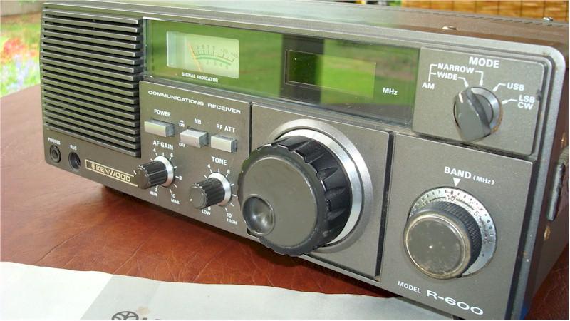 Kenwood R-600 Communications Receiver