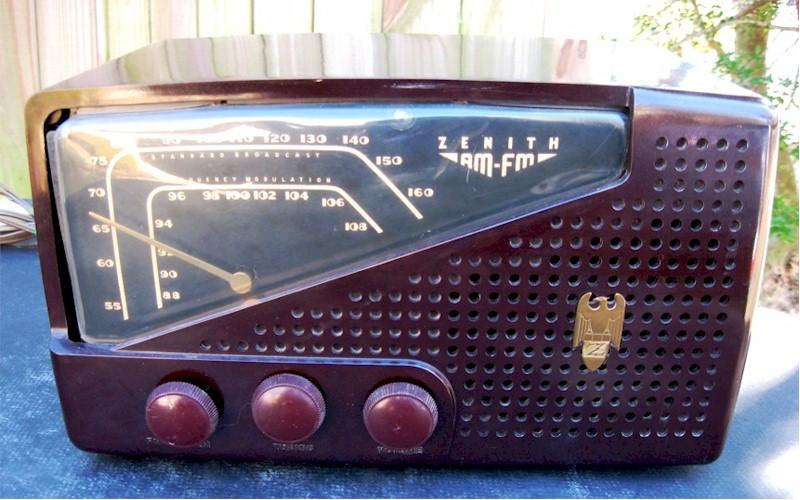 Zenith 7-H-822 AM/FM (1949)