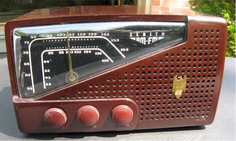 Zenith 7-H-822 AM/FM (1949)
