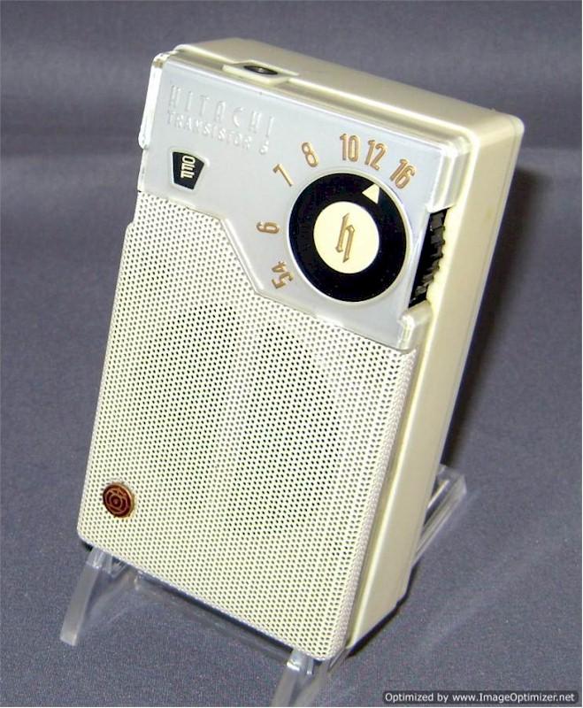 Hitachi TH-666 Pocket Transistor (1957)