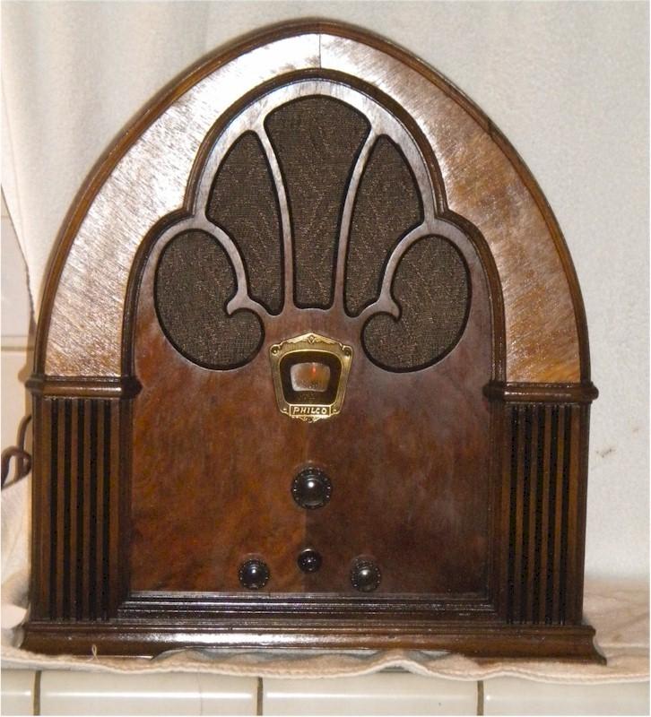 Philco 90 Cathedral
