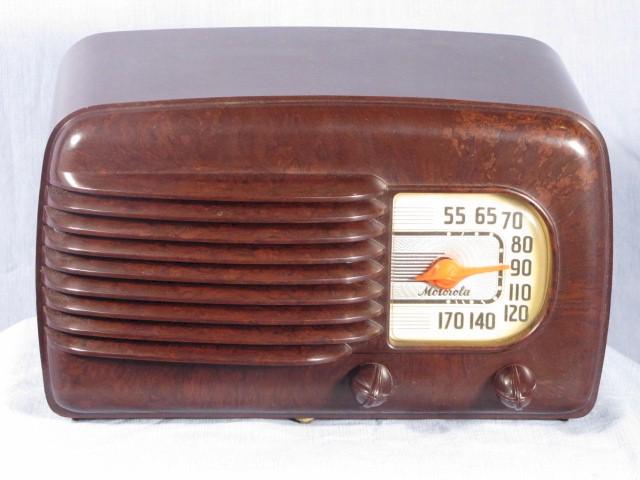 Motorola 50X1 "D-Grille" (1939)