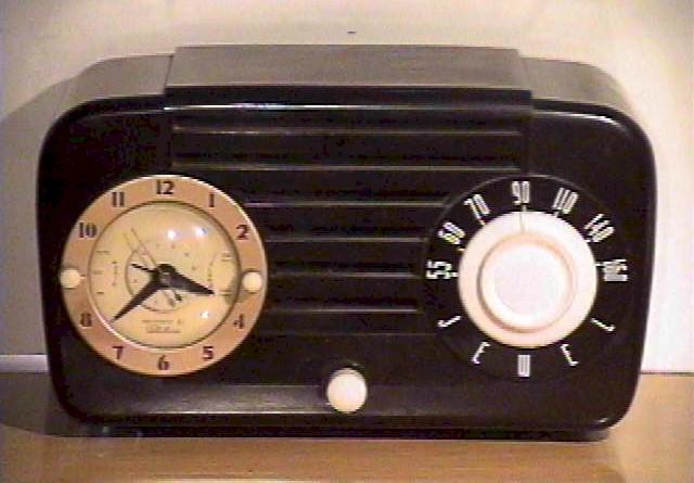 Jewel 910 Clock Radio (1950)