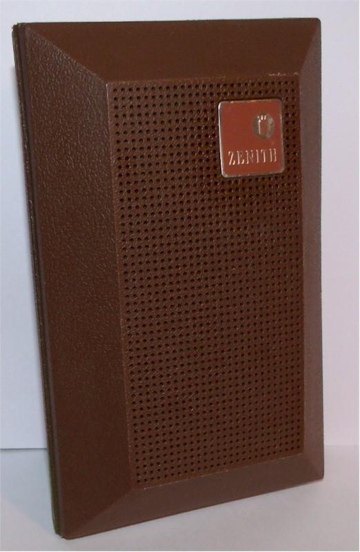 Zenith Royal 16 R-16J Transistor (late 60s)
