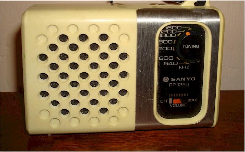 Sanyo RP1250 Pocket Transistor