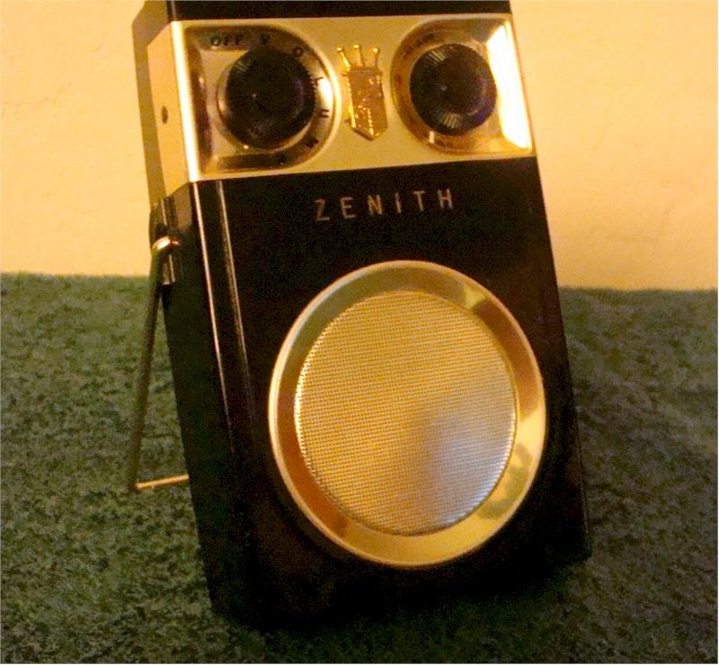 Zenith Royal 500 Pocket Transistor (1956)