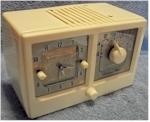 Packard-Bell 532 Clock Radio (1954)