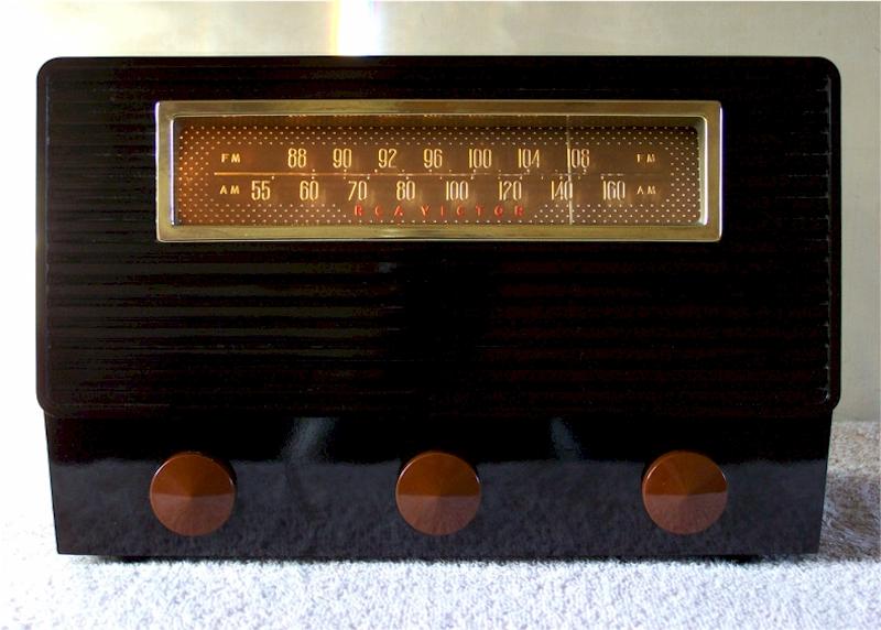 RCA 8X71 AM/FM (1949)