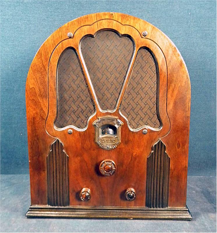 Lyric S-50 Cathedral by Wurlitzer (1933)
