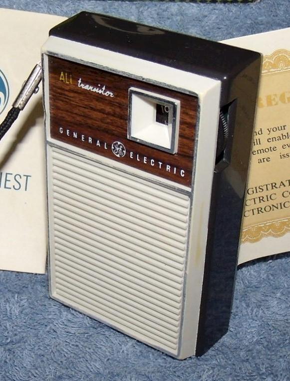 General Electric P1758 Pocket Transistor (1969) - SOLD! - item number ...