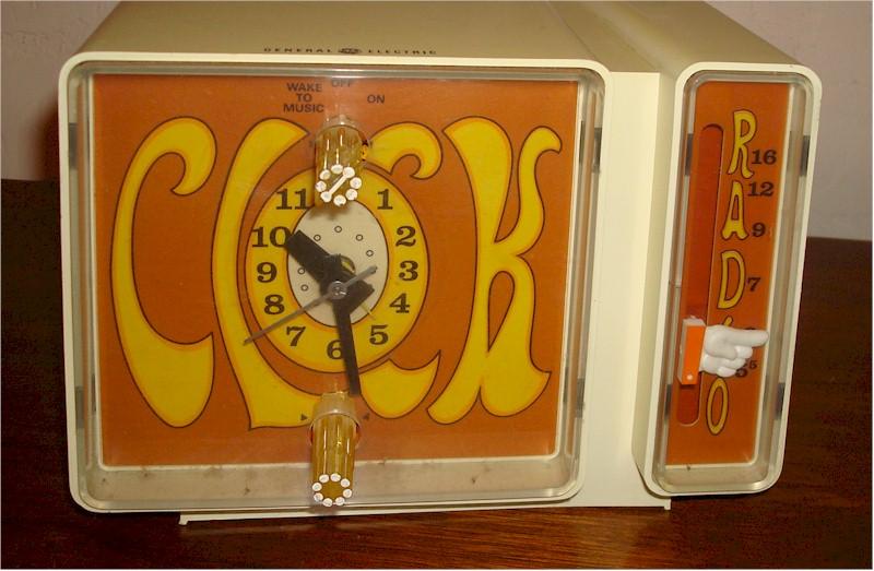 General Electric C-3300A Clock Radio