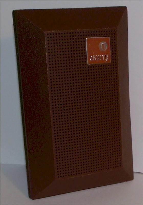Zenith Royal 16 R-16J Transistor (1960s)