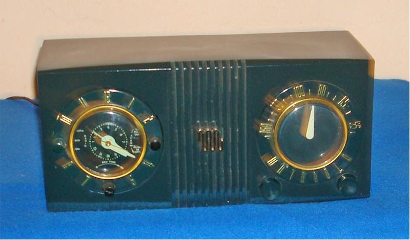 Motorola 5C Clock Radio (1950)