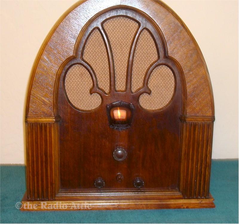 Philco 70 Cathedral (1931)